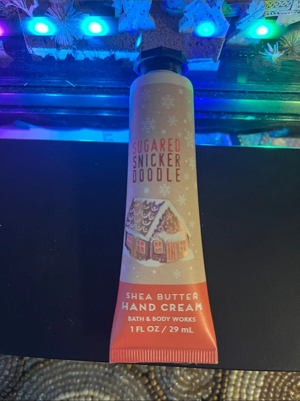 Bath & Body Works Sugared Snickerdoodle Hand Cream - Peach and Cream